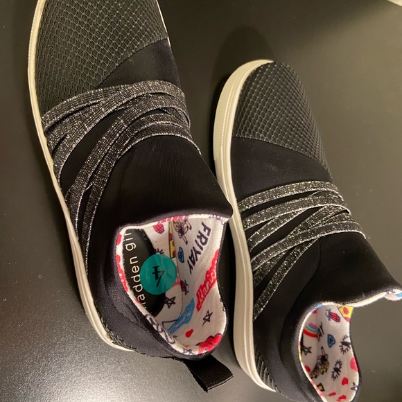 Madden Girl Shoes - Picture 3 of 3